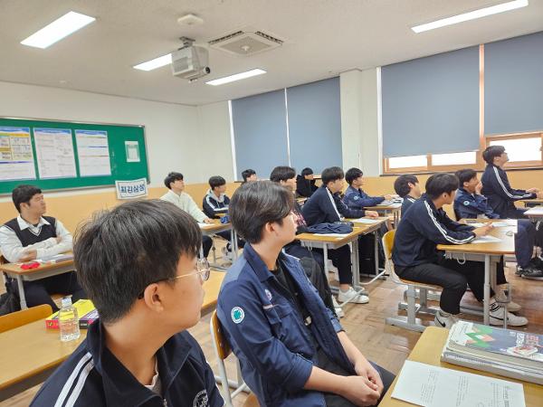 1학년 수학 수업(경우의 수 영상 시청)